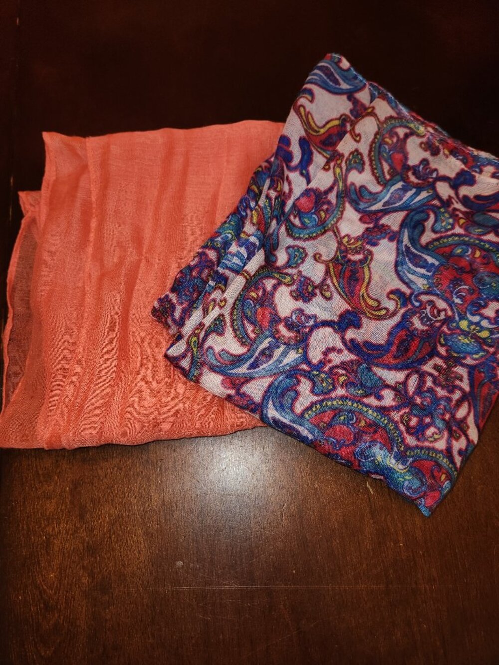 Lightweight xfinity scarves